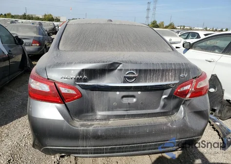 2017 Nissan Altima 2.5 z USA, uszkodzony, nr VIN 1N4AL3AP6HC276675